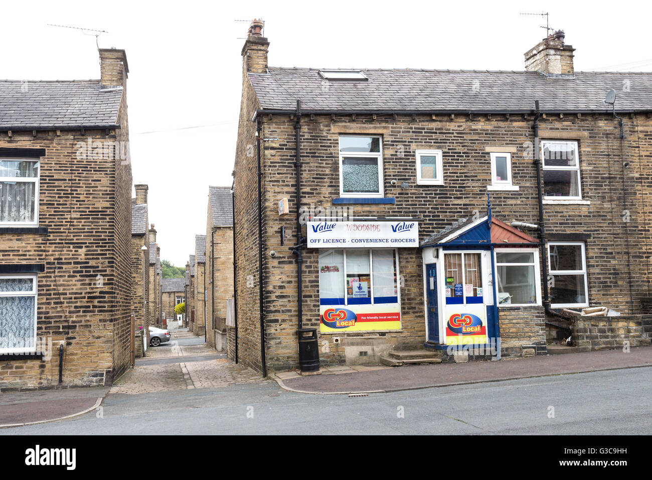 Tradizionale scatola terrazzati a Halifax, West Yorkshire, Inghilterra, Regno Unito Foto Stock