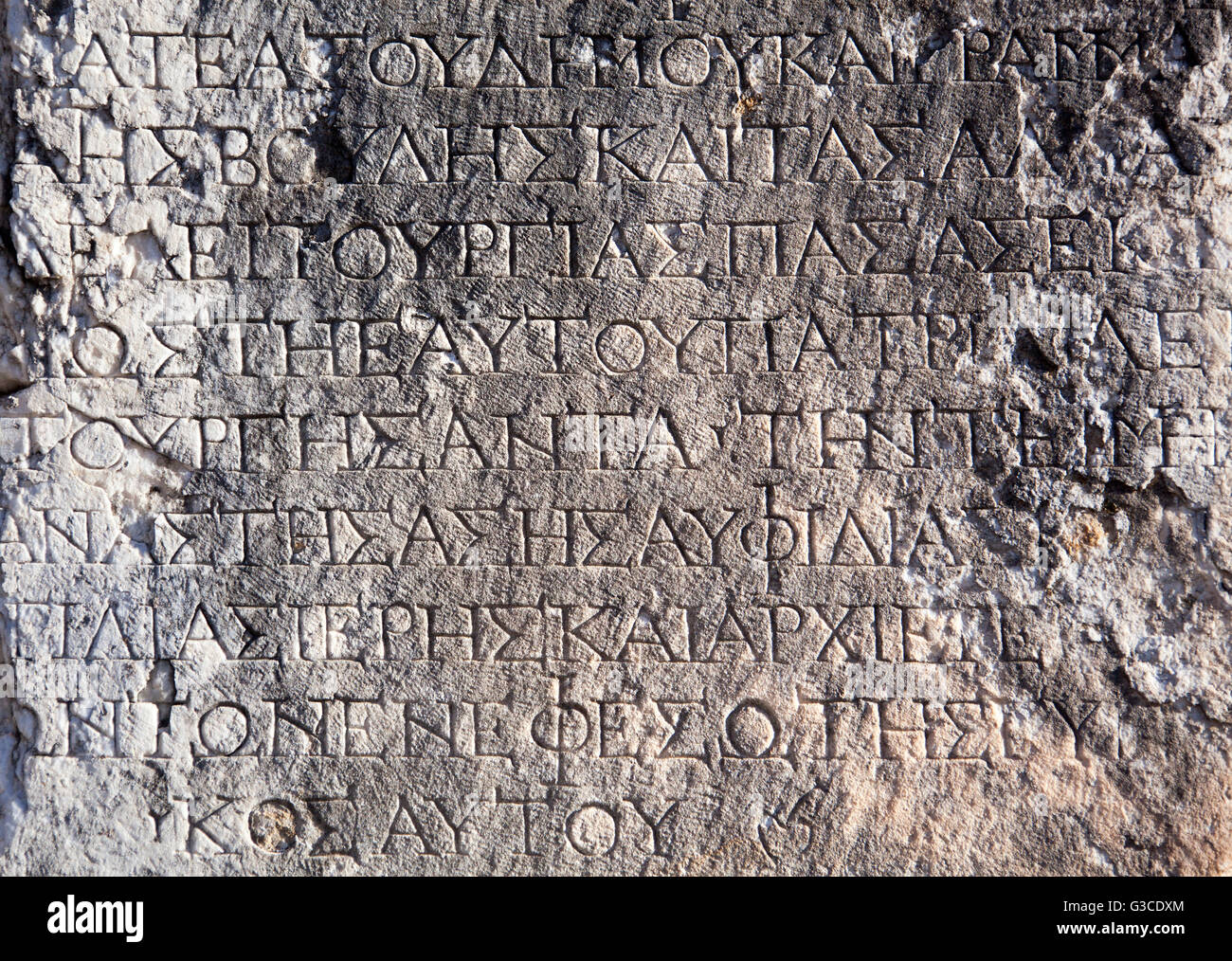 La scrittura nelle rovine di Efeso antica città greca (Turchia). Foto Stock