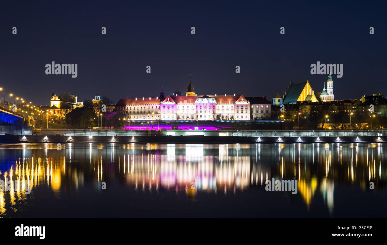 Vista della città vecchia di Varsavia di notte Foto Stock