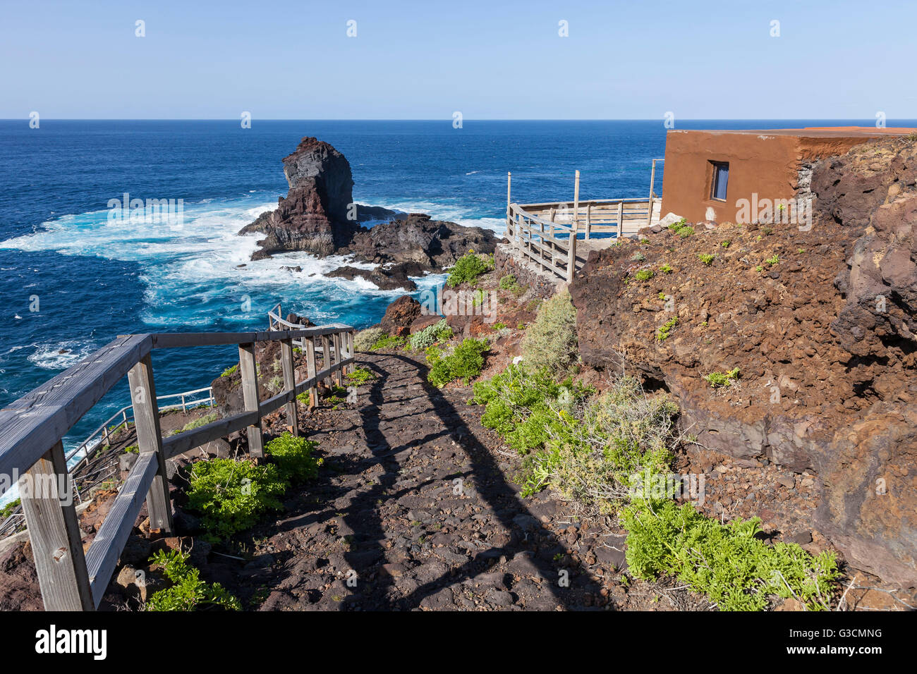 Roccia nel mare vicino a Santo Domingo, "Roque de Santo Domingo, La Palma Isole Canarie Spagna, Europa Foto Stock