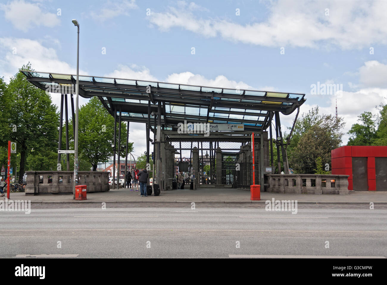 Entrata della stazione della metropolitana di St Pauli Millerntor, Amburgo Foto Stock
