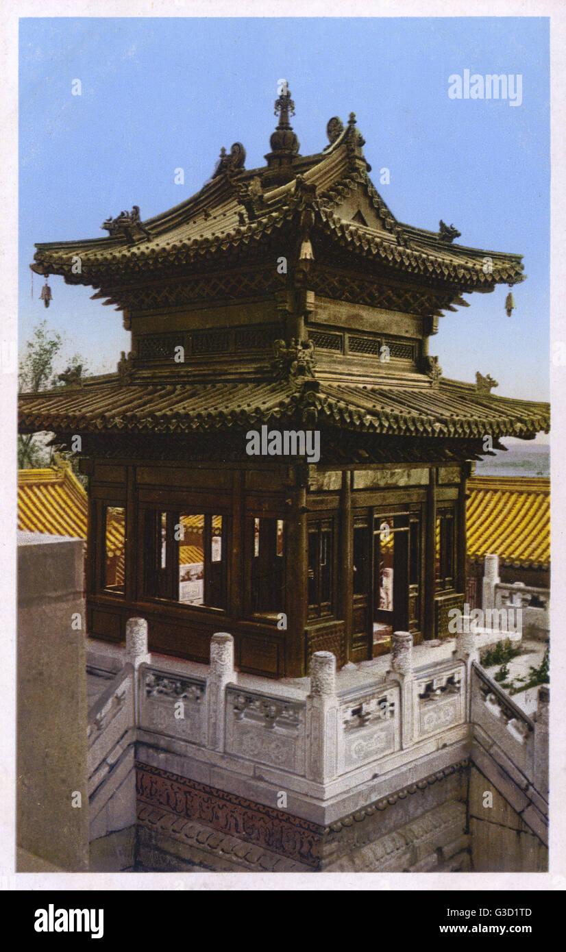Cina - Padiglione Bronzo, Palazzo Estivo, Pechino Foto Stock