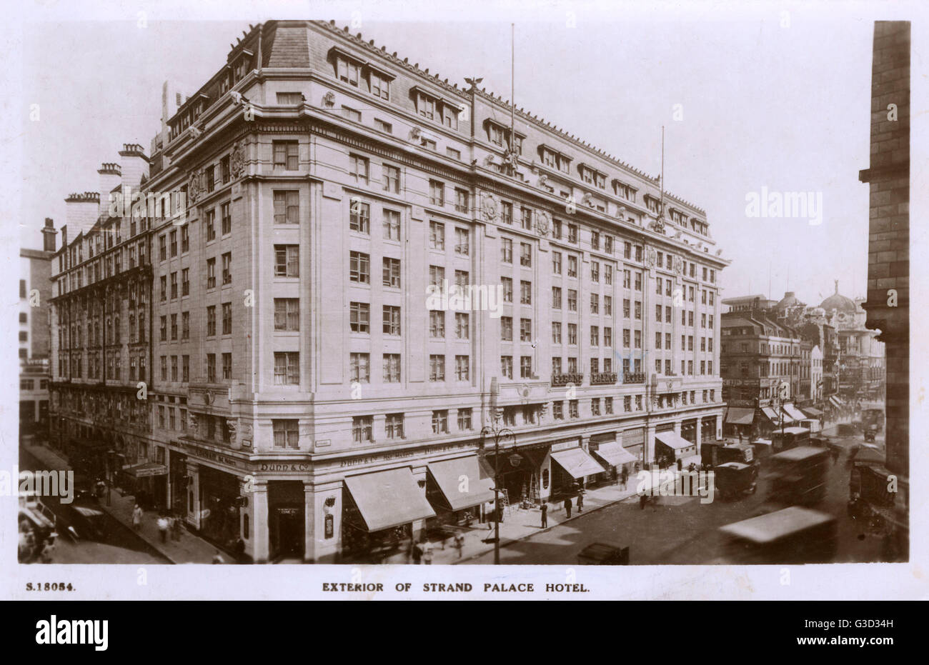 Esterno dello Strand Palace Hotel, The Strand, Londra Foto Stock