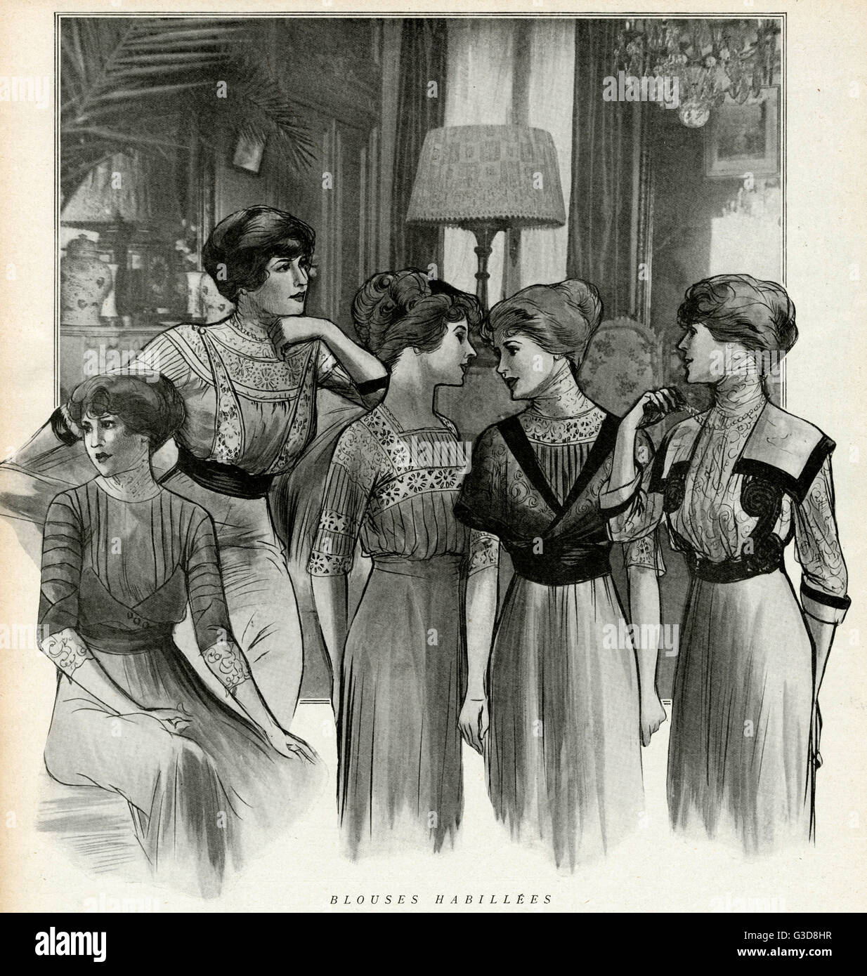 Quattro donne che indossano abiti da giorno 1910 Foto Stock