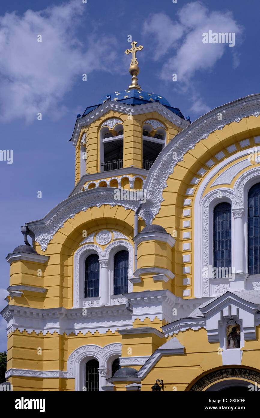 Esterno della Chiesa Ortodossa St St Volodymyr la cattedrale nel centro di Kiev Ucraina Foto Stock