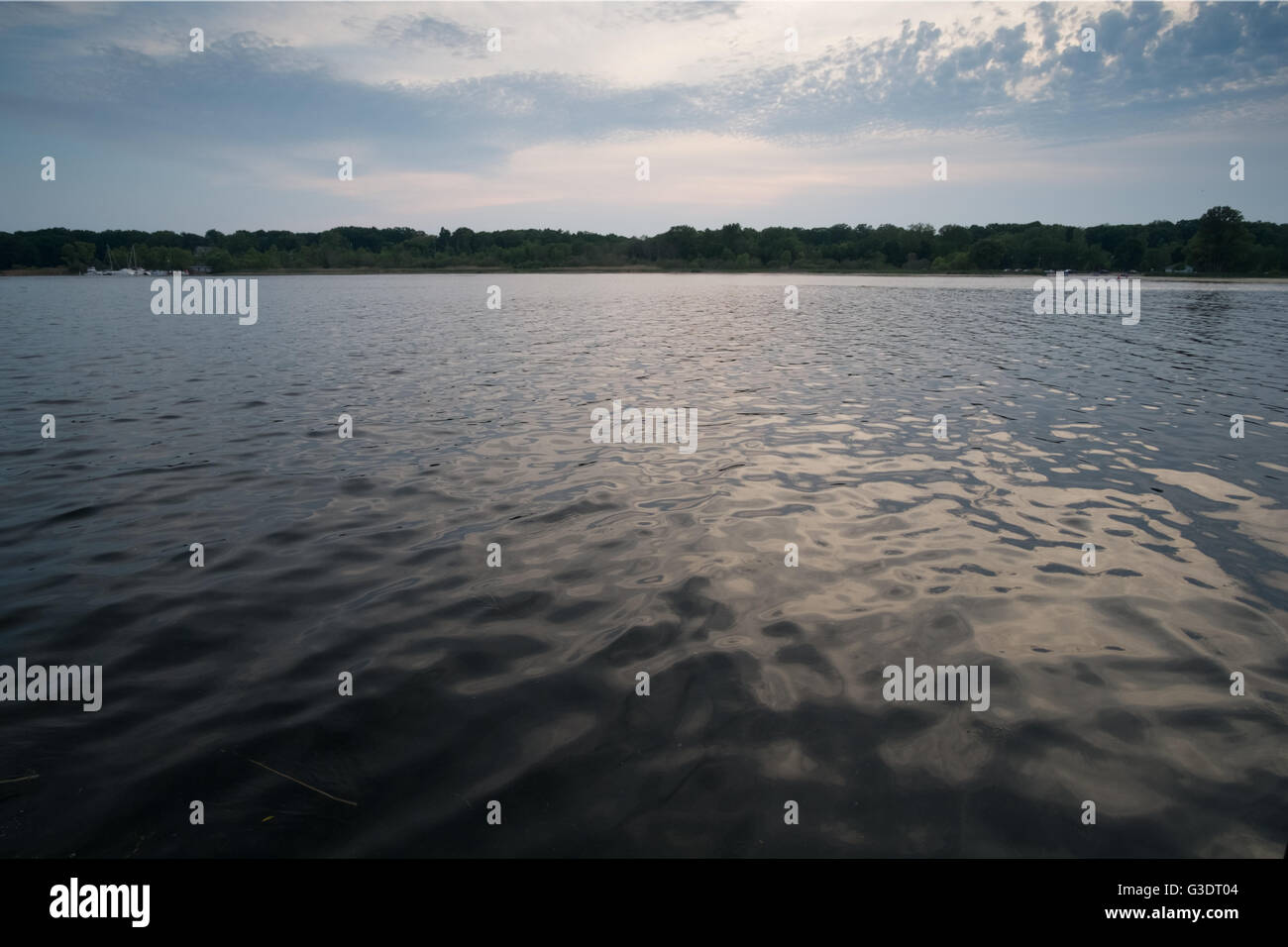Tramonto sul lago bianco a Whitehall, Michigan, Stati Uniti d'America Foto Stock