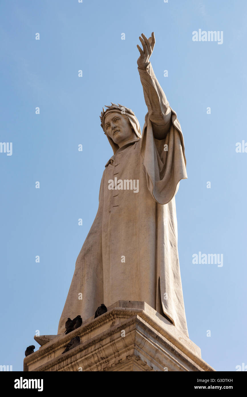 Statua di Dante, piazza Dante, Napoli, campania, Italy Foto Stock