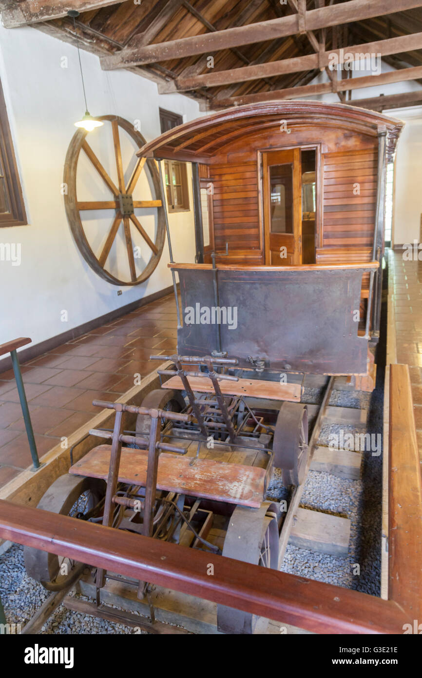 Storica azienda vinicola di macchinari Santiago del Cile Foto Stock