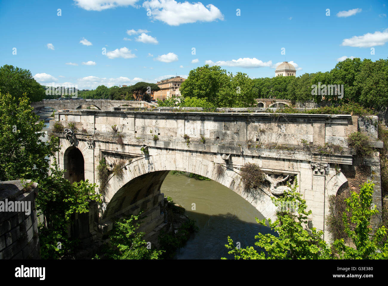 Italien, Rom, Pons Aemilius (ponte Emilio, Ponte Rotto) nördlich der Ponte Palatino ist die älteste bekannte Steinbrücke nella ROM Foto Stock