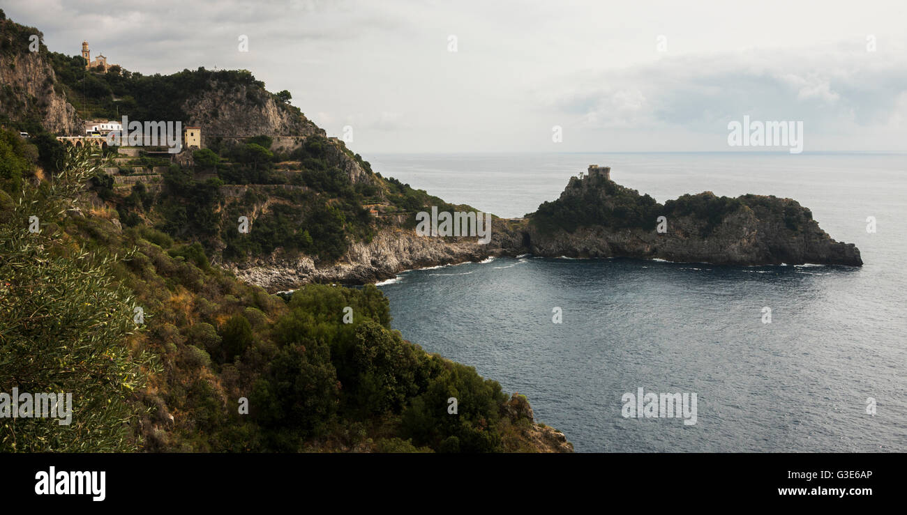 Vista della costiera amalfitana; Amalfi, Italia Foto Stock