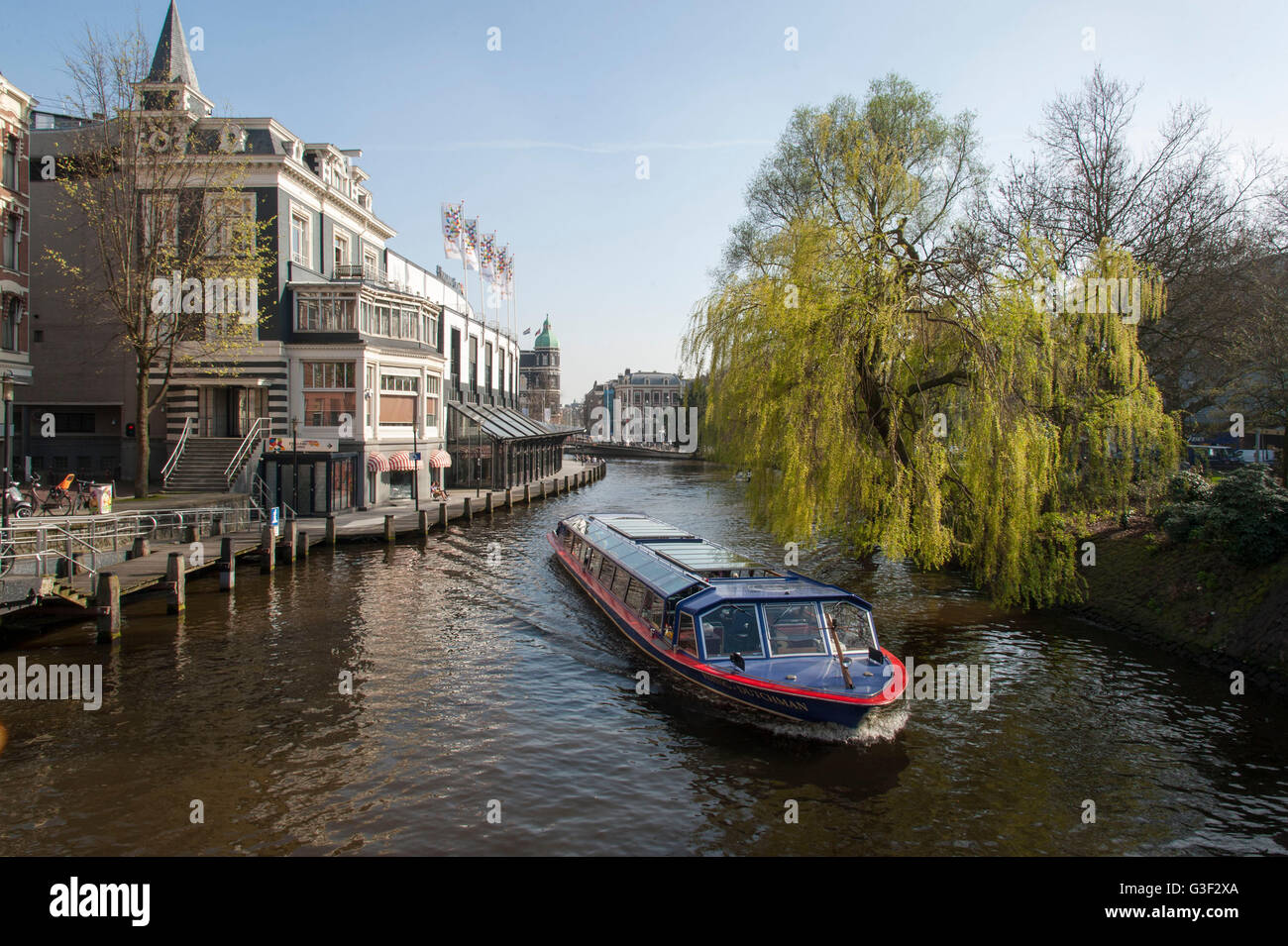 Unico 'Gracht" (barca), canal round trip (Grachtenrundfahrt) Olanda, Amsterdam, Paesi Bassi Foto Stock