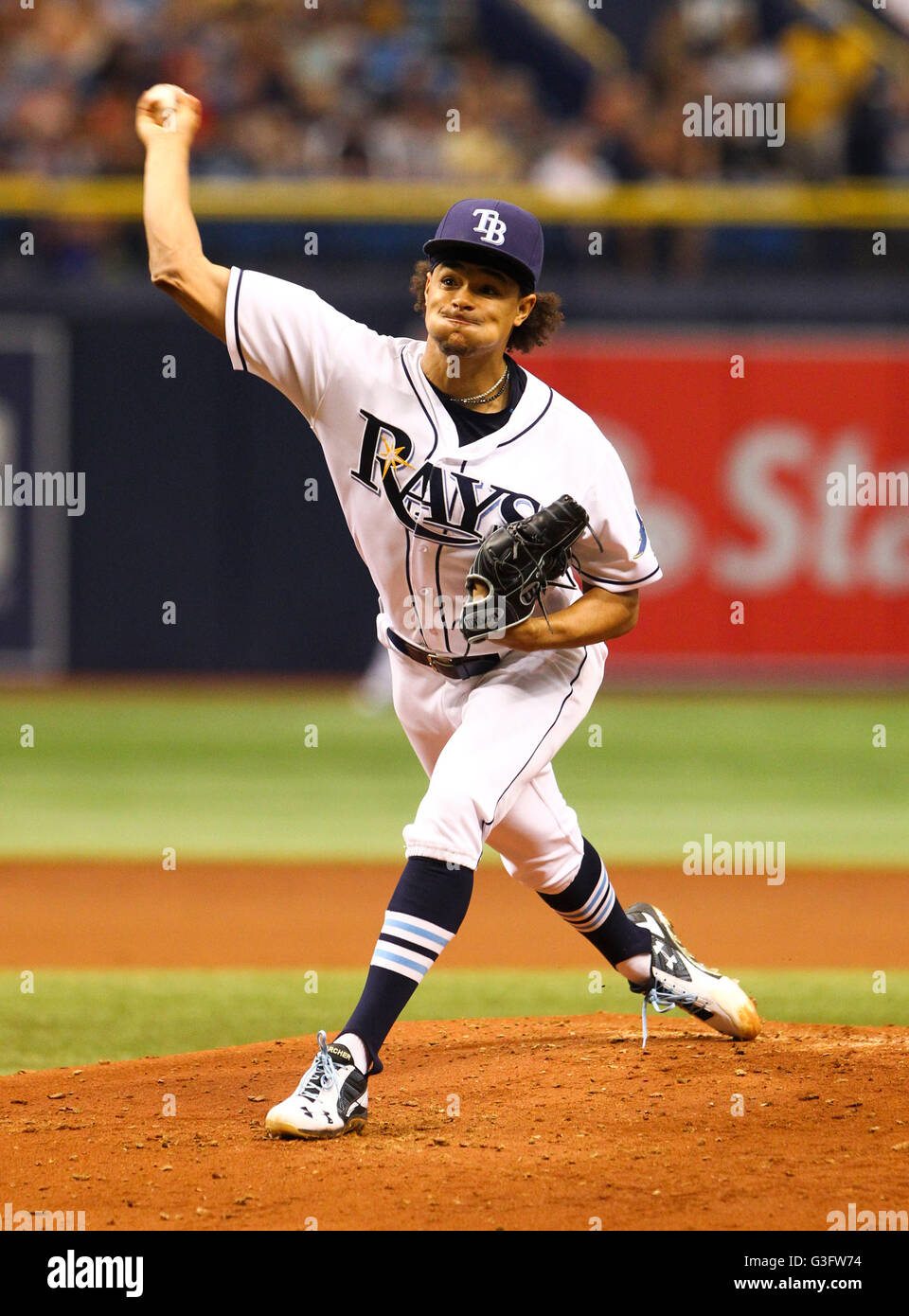 San Pietroburgo, Florida, Stati Uniti d'America. 11 Giugno, 2016. Sarà VRAGOVIC | Orari.Tampa Bay Rays a partire lanciatore Chris Archer (22) gettando nel secondo inning di gioco tra Houston Astros e il Tampa Bay Rays a Tropicana in Campo San Pietroburgo, Fla. Sabato, 11 giugno 2016. © sarà Vragovic/Tampa Bay volte/ZUMA filo/Alamy Live News Foto Stock