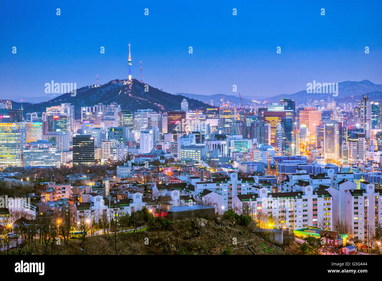 Seoul città skyline notturno in Sud Corea. Foto Stock