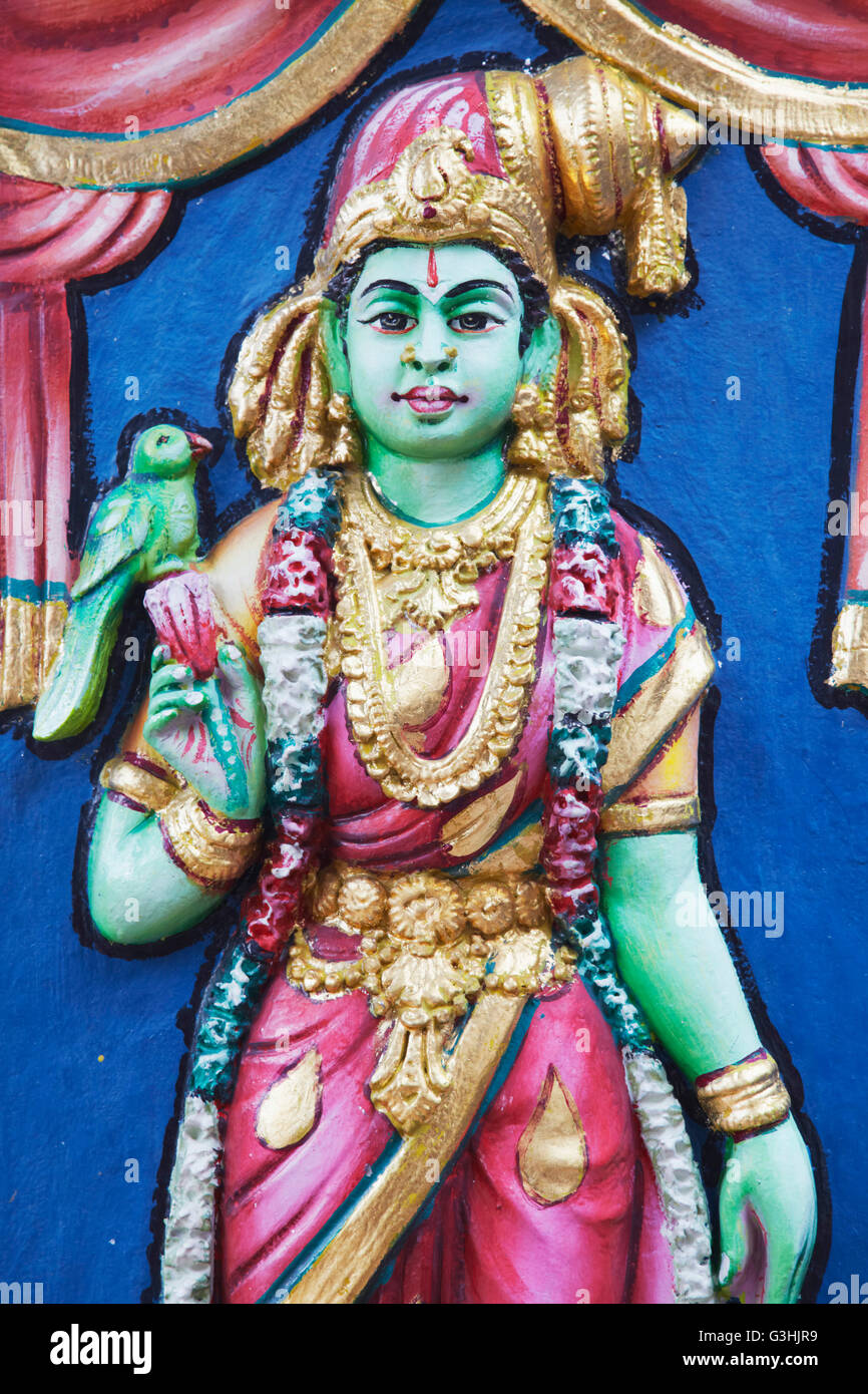 Figura scolpita in Sri Srinivasa Perumal Temple, Little India, Singapore Foto Stock