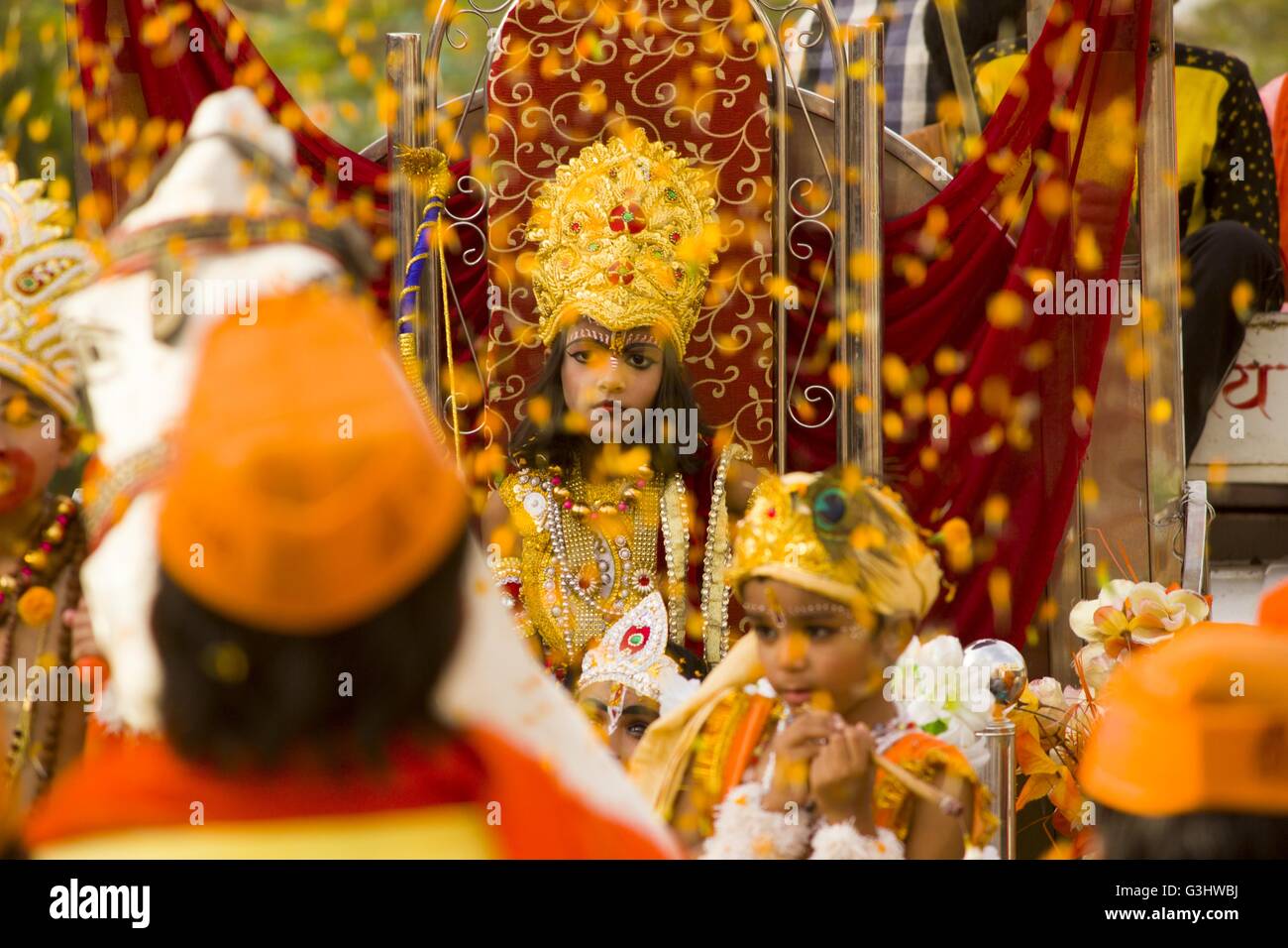 I seguaci della religione Indù Dharm celebrare la nascita del Signore la RAM come Ram Navami festival in India. (Foto di Akshay Gupta/Pacific Stampa) Foto Stock