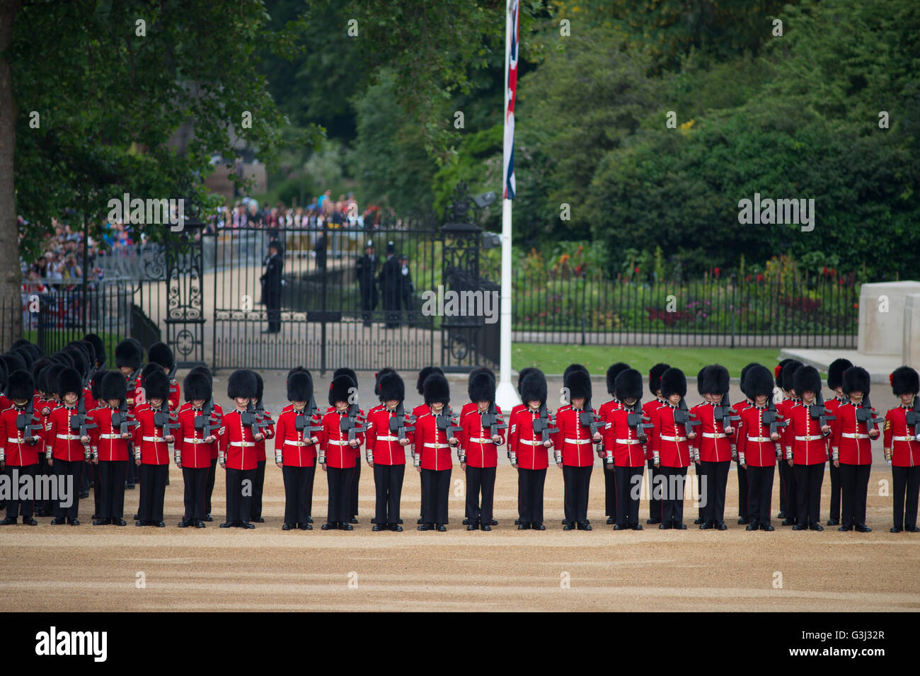 La Sfilata delle Guardie a Cavallo, Londra, Regno Unito. 11 giugno 2016. Il novantesimo compleanno sfilata di Sua Maestà la Regina Elisabetta II. Foto Stock