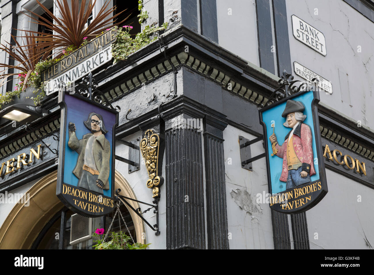 Deacon Brodies Tavern, Pub e Bar segno; Edimburgo; Scozia; Europa Foto Stock