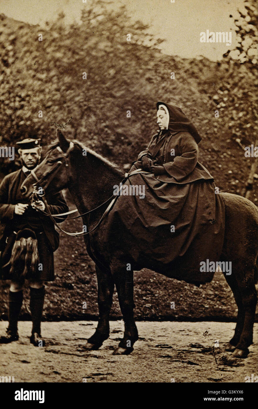George Washington Wilson - Queen Victoria su 'Fyvie' con John Brown al Balmoral - Foto Stock