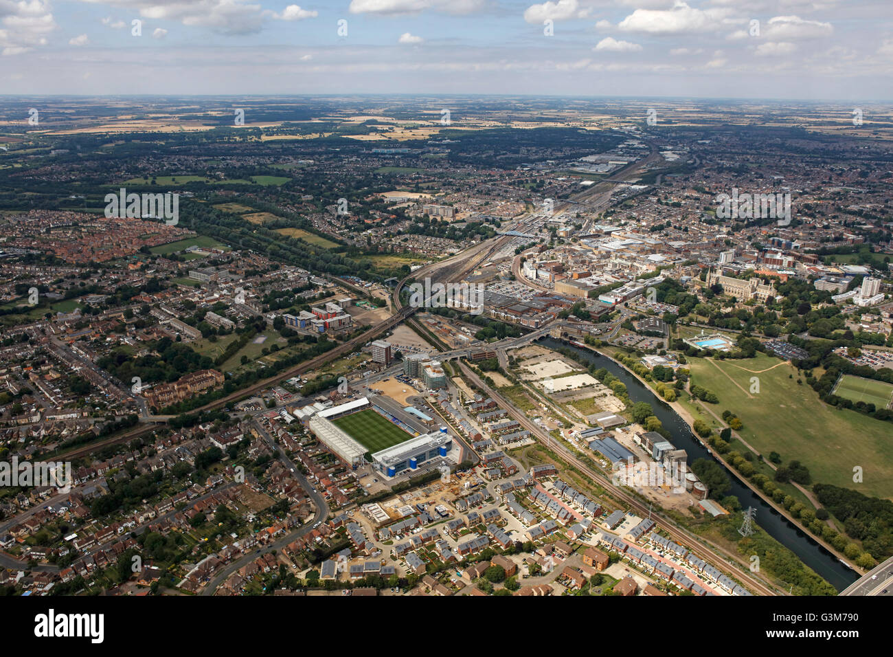 Un ampia vista aerea di Peterborough, una città in Cambridgeshire, Regno Unito Foto Stock