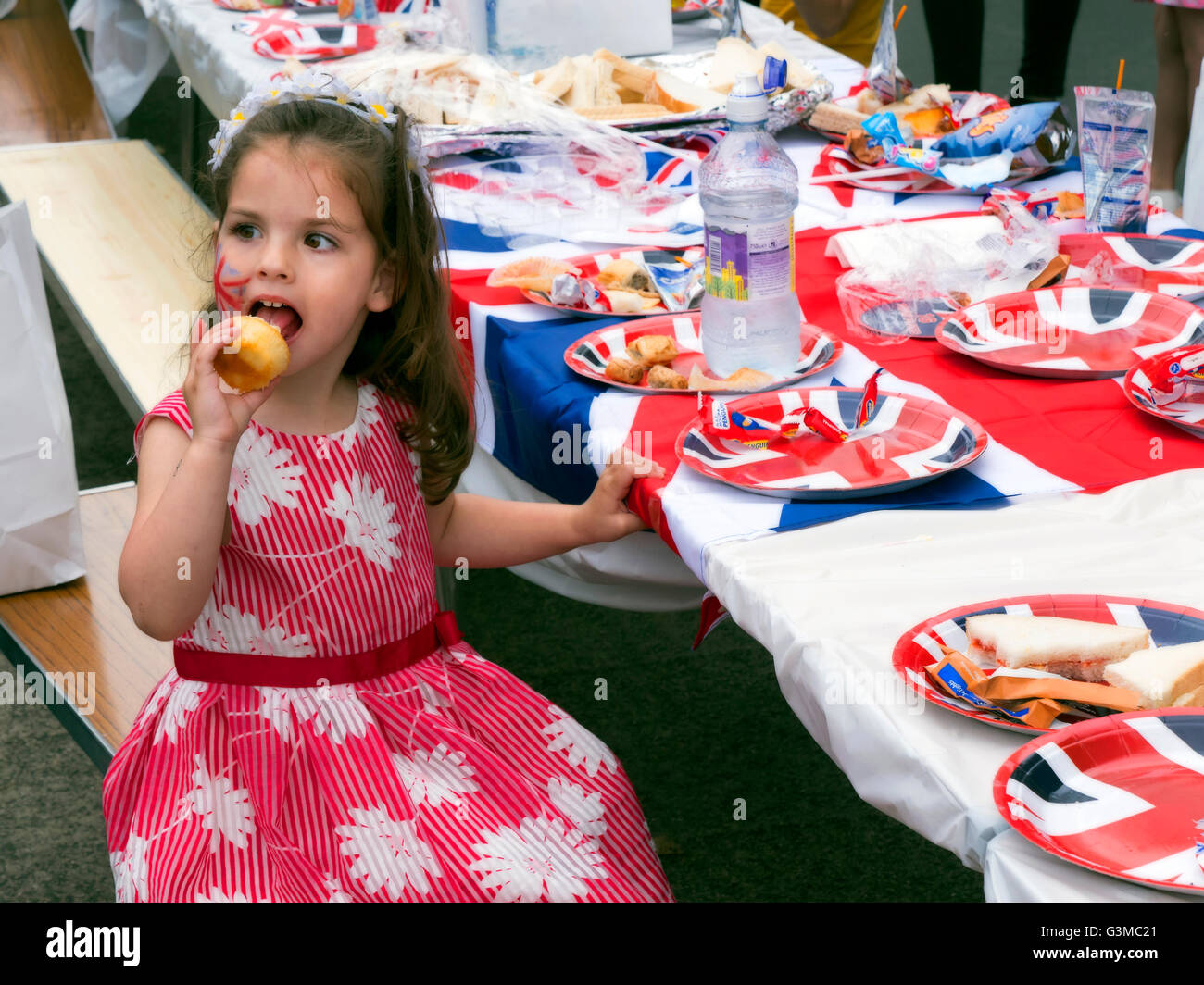 Street party in Birchington Kent per celebrare la Regina Elisabetta II il novantesimo compleanno il 12 giugno 2016 Foto Stock