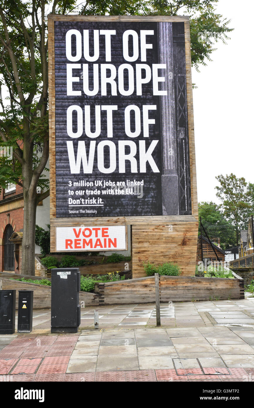 Lambeth, Londra, Regno Unito. 14 Giugno, 2016. Voto rimangono Referendum UE cartellone a Westminster. Credito: Matteo Chattle/Alamy Live News Foto Stock