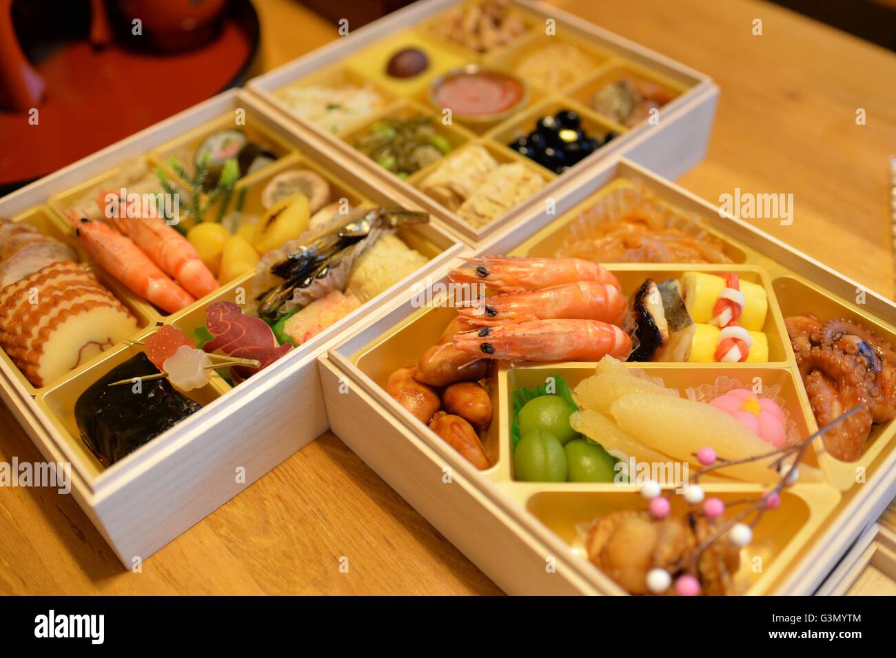 Osechi: un tradizionale giapponese del nuovo anno alimenti. Foto Stock