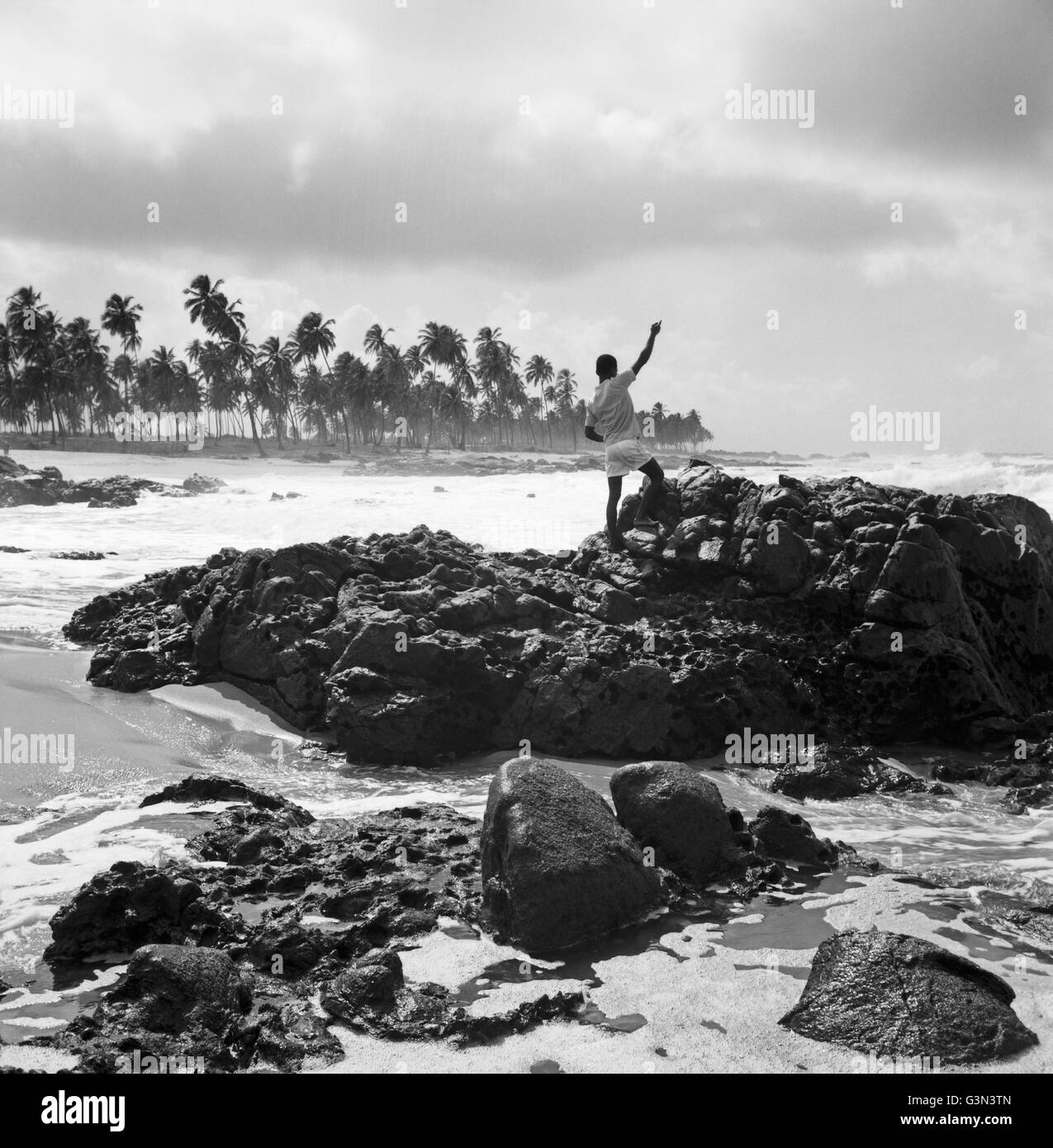 Am Strand von Itapua, Brasilien 1966. Presso la spiaggia di Itapua, Brasil 1966. Foto Stock