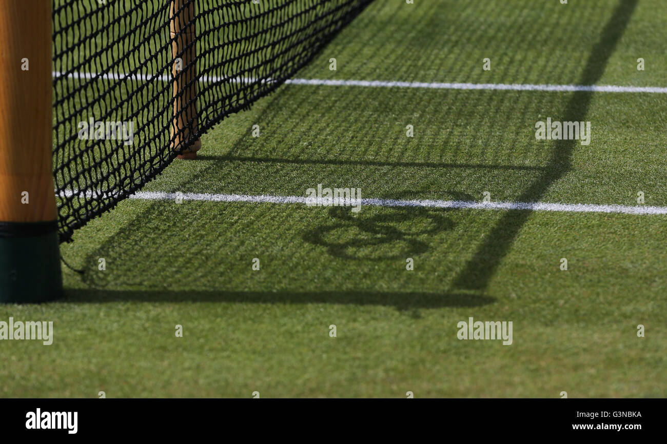Anelli olimpici su un net getta un' ombra su un campo da tennis, AELTC, Londra 2012, Olympic torneo di tennis, Olimpiadi, Wimbledon Foto Stock