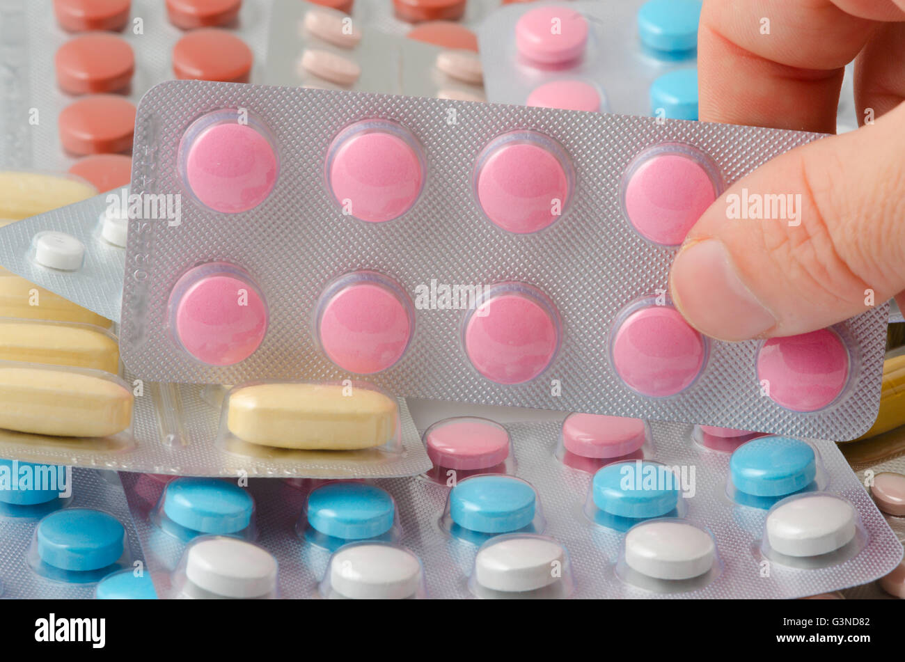 Pillole di oppioidi un potente farmaco coinvolgente Foto Stock