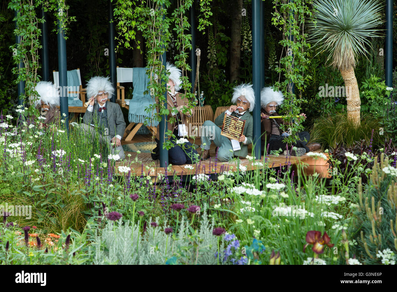 Mostra giardini di RHS Chelsea Flower Show 2016, Winton bellezza della matematica giardino, Nick Bailey, designer Foto Stock