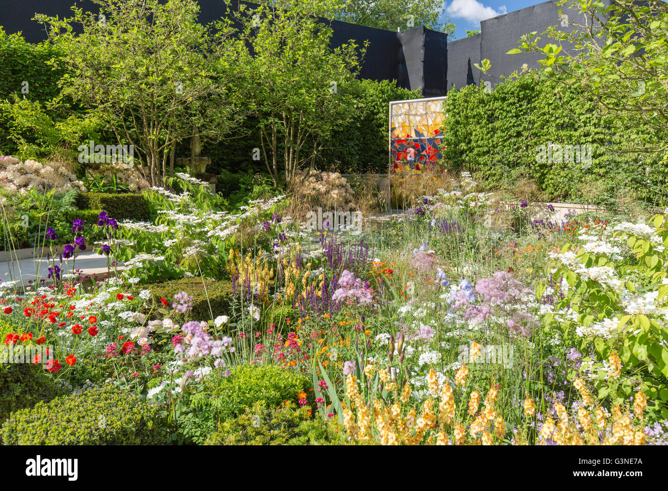 Mostra giardini di RHS Chelsea Flower Show 2016. Gli dèi proprio county, un giardino per lo Yorkshire, Matthew Wilson, designer Foto Stock