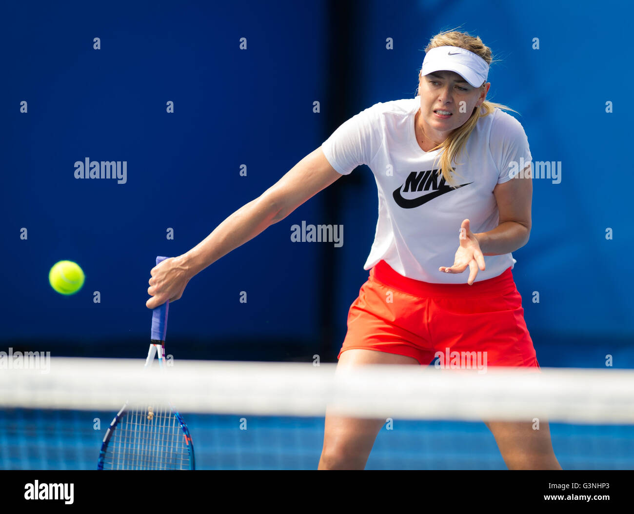Maria Sharapova durante la pratica al 2016 Australian Open Foto Stock