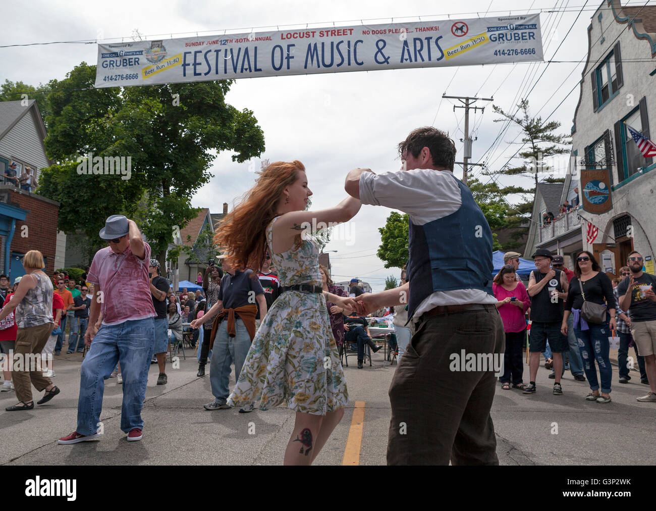La Locust Street Festival a Milwaukee nel Wisconsin è un evento annuale con musica, arte e cibo. Foto Stock