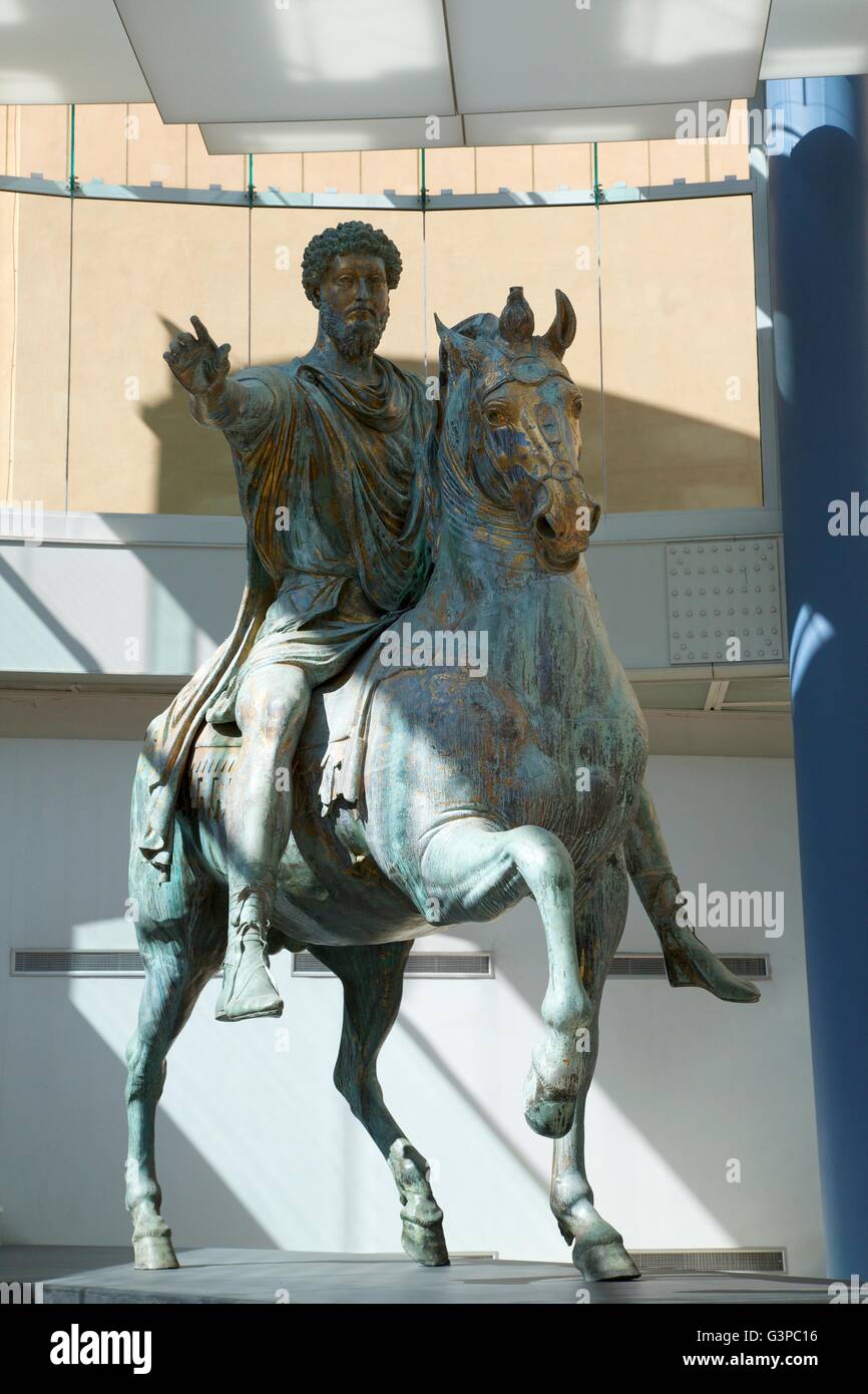 Statua equestre in bronzo di Marco Aurelio, secondo ANNUNCIO di secolo, Museo Capitolino, Roma, Italia Foto Stock