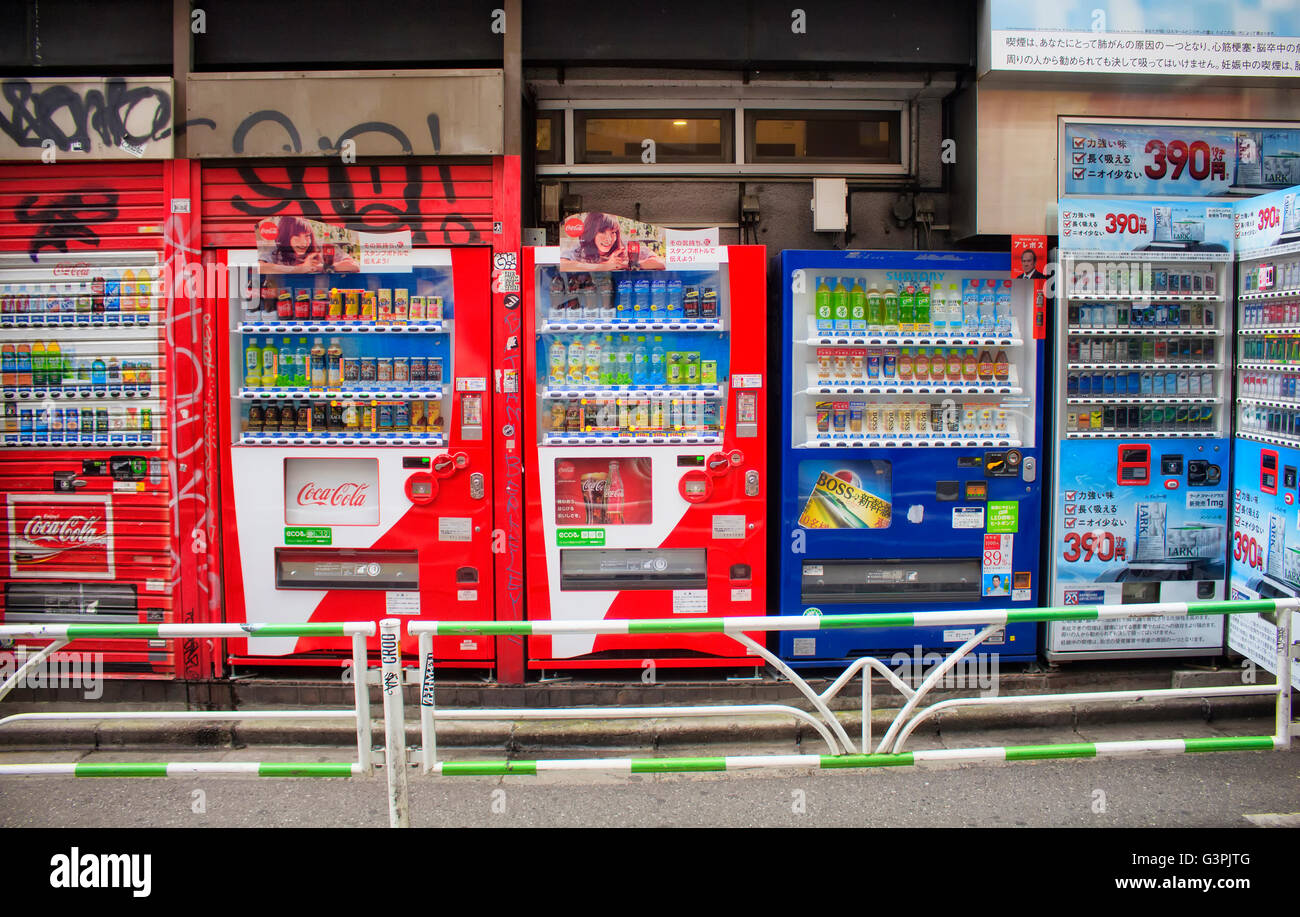 TOKYO - Maggio 2016: giapponese distributori automatici su 28 Maggio 2016 Foto Stock