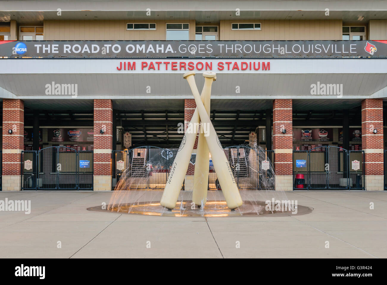 Louisville, Kentucky - Jim Patterson Stadium di Louisville, Kentucky è la casa campo dell'Università di Louisville baseball. Foto Stock