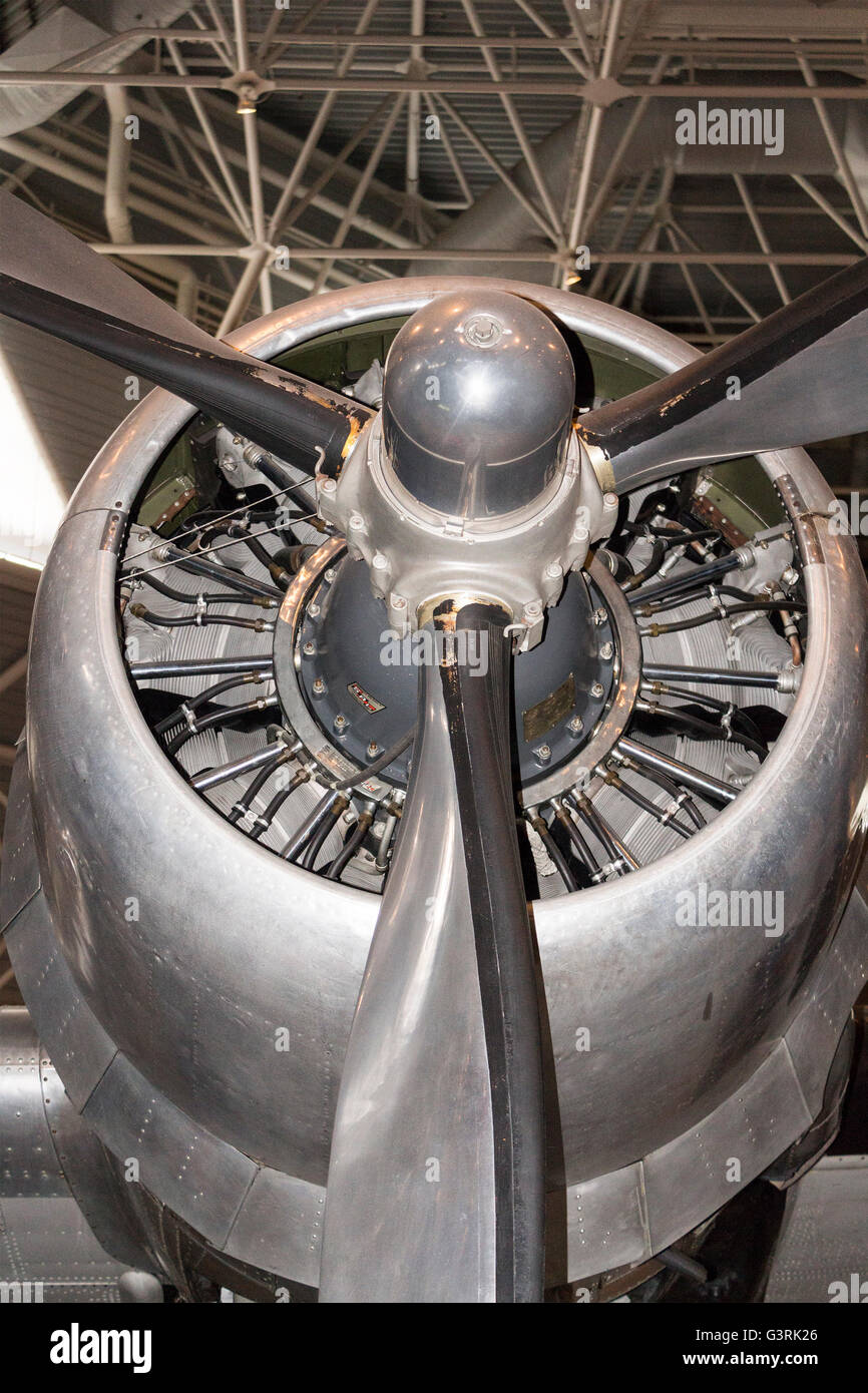 Elica motore da un Douglas DC-3 al Canadian aviazione e il Museo dello Spazio in Ottawa, Ontario, Canada Foto Stock