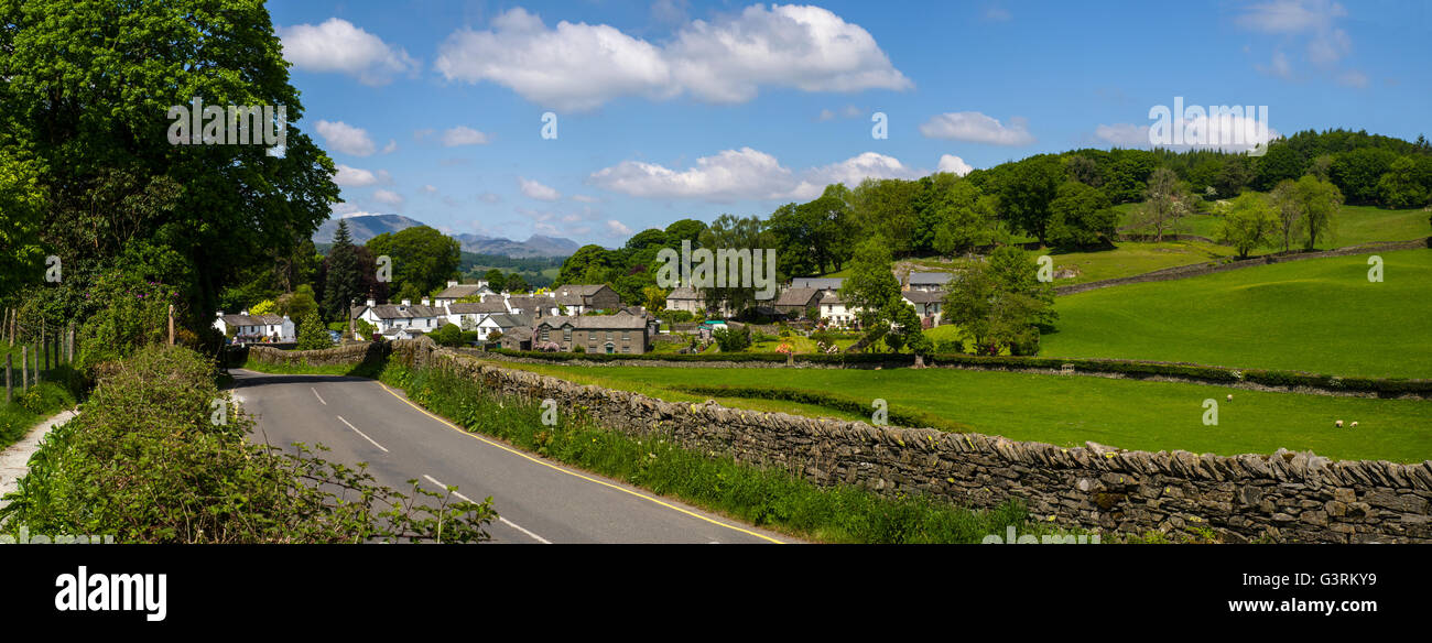 Una bella vista panoramica della cittadina di Near Sawrey nel distretto del lago, Cumbria. Foto Stock