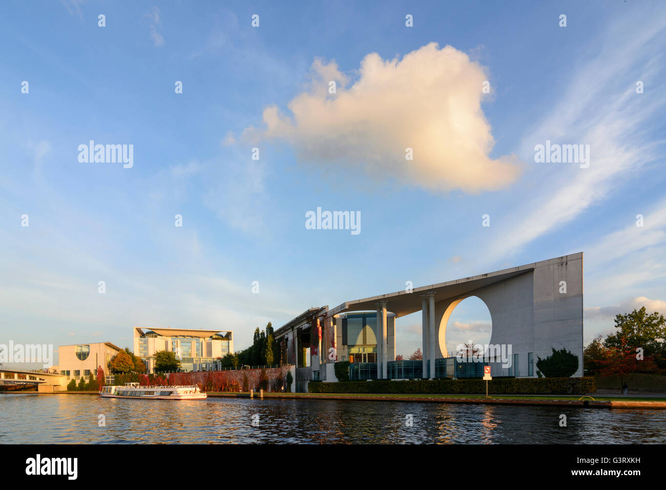 Bundeskanzleramt (Cancelleria federale), il fiume Sprea Foto Stock