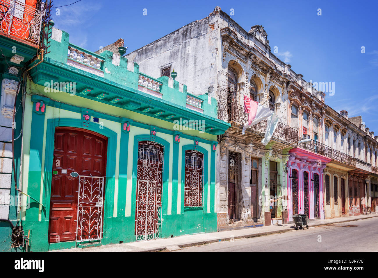 Gli edifici colorati a l'Avana, Cuba Foto Stock