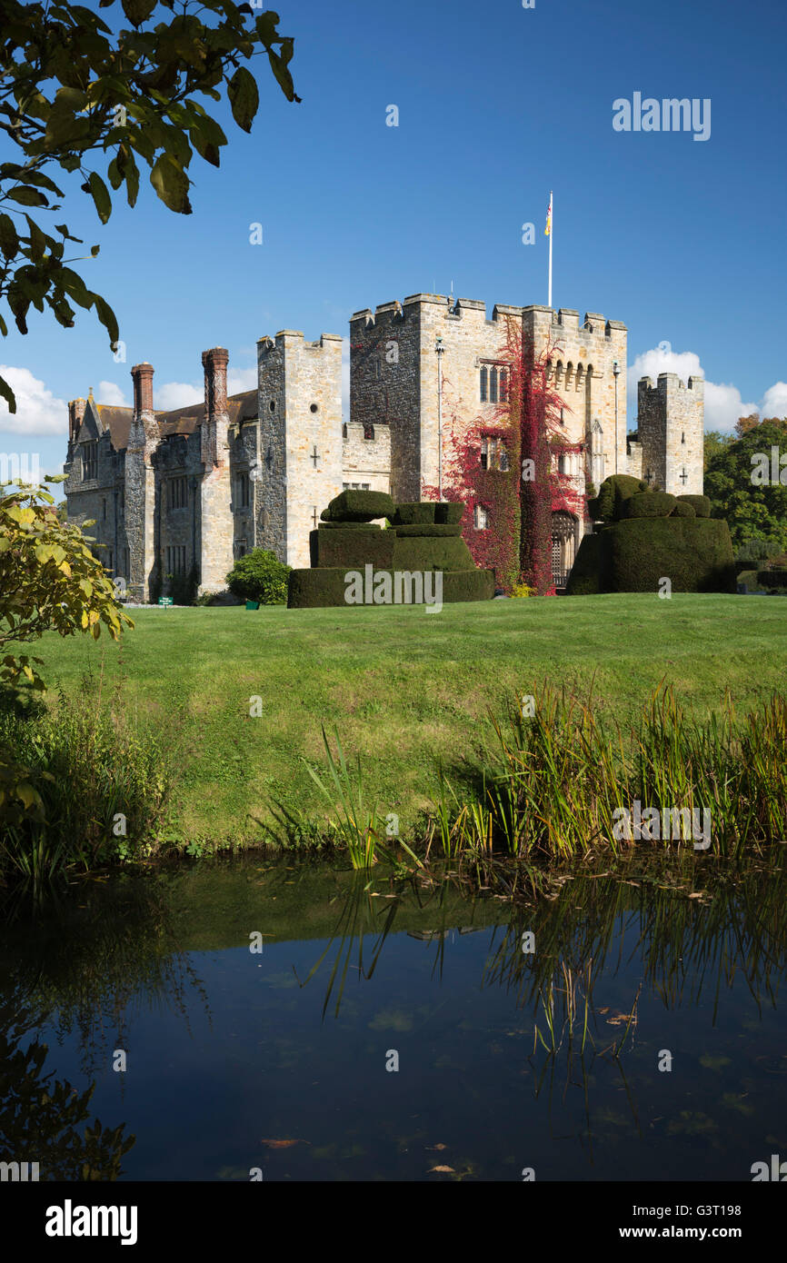 Il castello di Hever Castle e giardini, Hever, Kent, England, Regno Unito, Europa Foto Stock