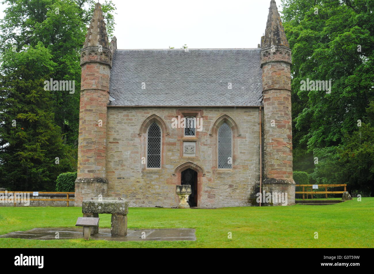 La Scozia, Regno Unito. 14 Giugno, 2016. La pietra di Scone è una replica di La Pietra del Destino a Scone Palace. Il documento originale è stato preso a Westminster Abbey da Edward il primo. Attualmente risiede a Edimburgo ma i piani sono state considerate per riportare la pietra a Perth Â© Cameron Cormack Foto Stock