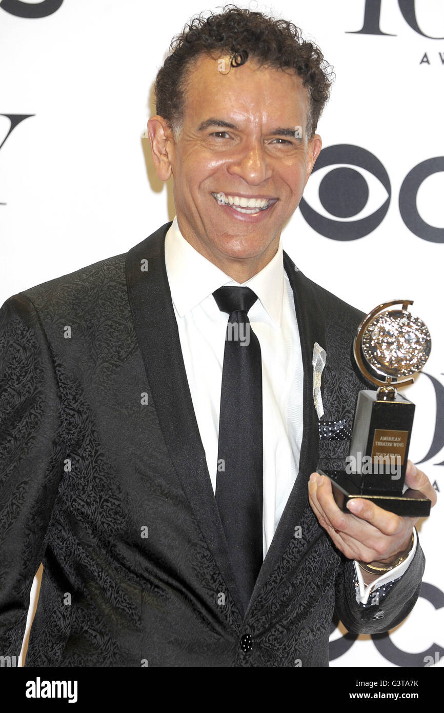 Brian Stokes Mitchell in occasione del settantesimo annuale di Tony Awards al Beacon Theatre il 12 giugno 2016 a New York City. | Verwendung weltweit Foto Stock