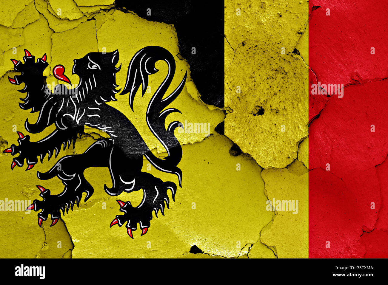 Bandiere delle Fiandre e del Belgio dipinta sulla parete incrinato Foto Stock