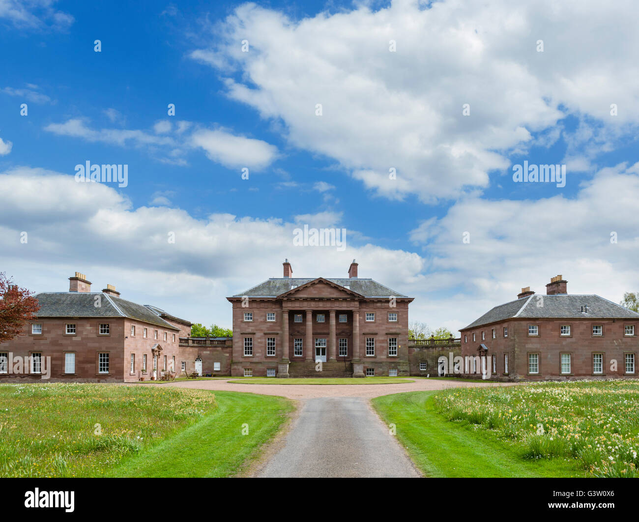 La parte anteriore di Paxton House, vicino a Berwick On Tweed, Scottish Borders, Scotland, Regno Unito Foto Stock