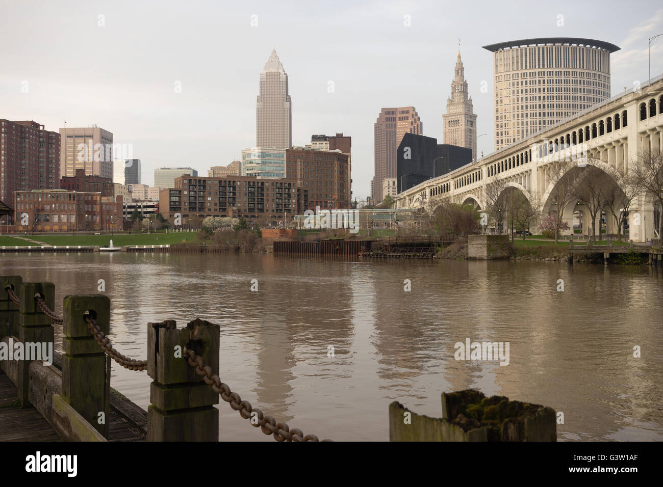 Colori spettacolari sul fiume downtown in Ohio Foto Stock