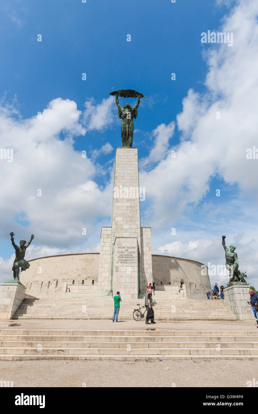 Monumento della Liberazione Budapest, vista del Monumento della Liberazione dell'epoca sovietica sulla cima della collina di Gellert-hegy a Budapest, Ungheria. Foto Stock