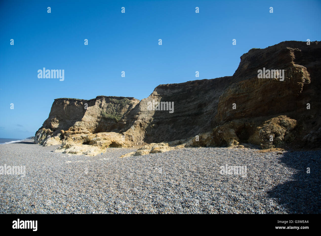 Una vista delle scogliere Weybourne e Spiaggia di Norfok. Foto Stock