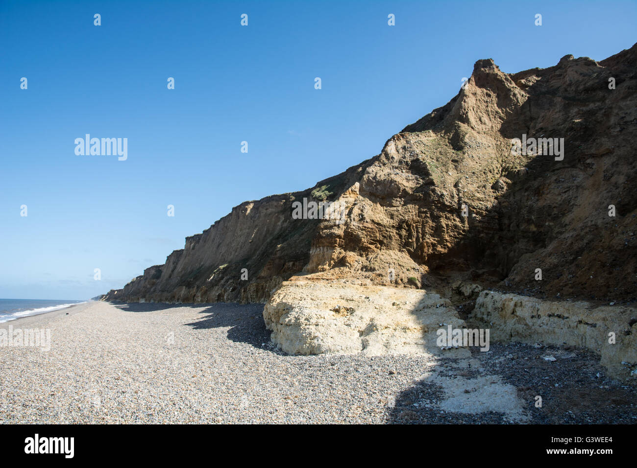 Una vista delle scogliere Weybourne e Spiaggia di Norfok. Foto Stock