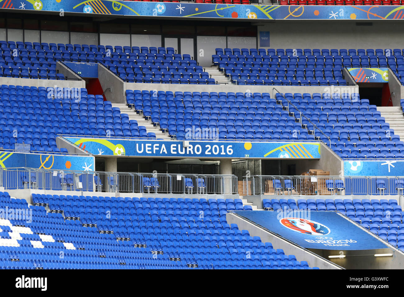 Lione, Francia. Il 15 giugno, 2016. Dettagli di Stade de Lyon aperto durante la sessione di formazione dell'Ucraina nazionale di calcio prima di UEFA EURO 2016 partita contro N.Irlanda. Lione, Francia. © Oleksandr Prykhodko/Alamy Live News Foto Stock